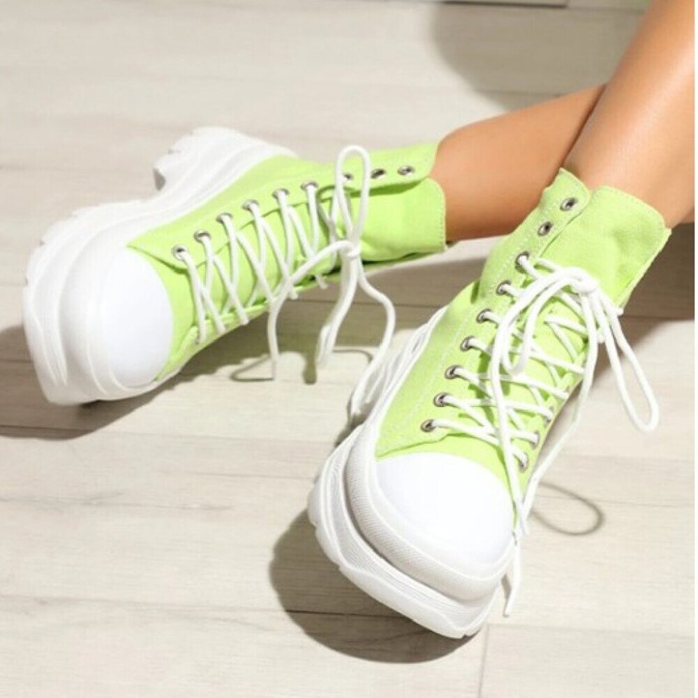 NIB NEON GREEN PLATFORM SNEAKER, GREEN, VARIOUS SIZES